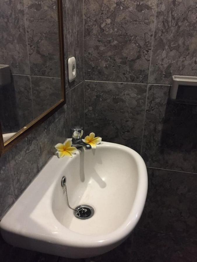 Pondok Mangga Mataram Exteriör bild